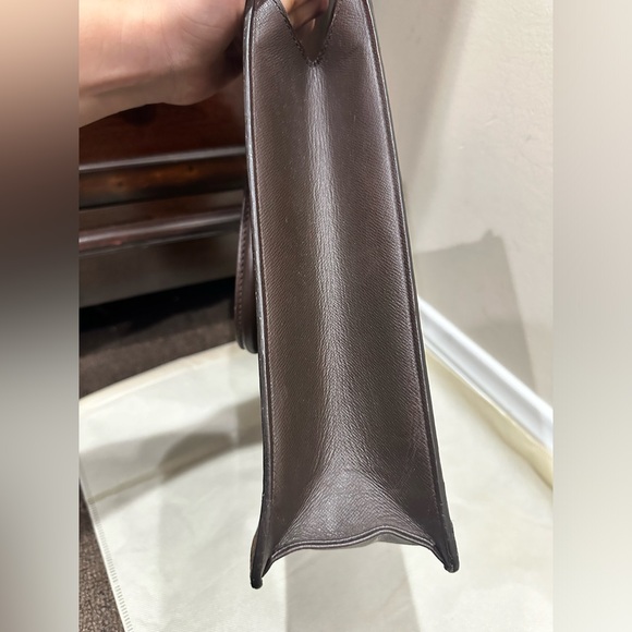 Authentic Louis Vuitton - Picture 4 of 7